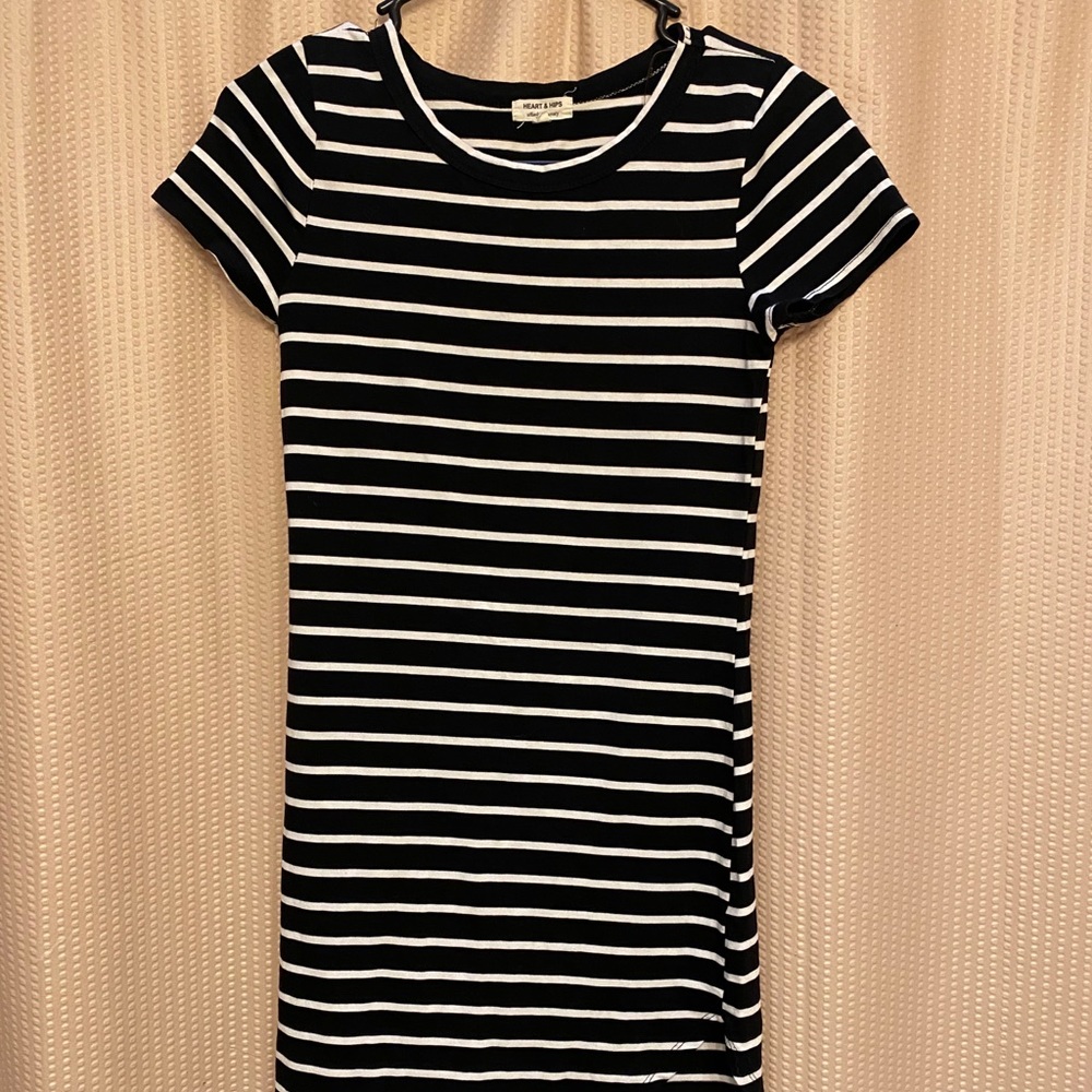Basic black and white striped shirt dress